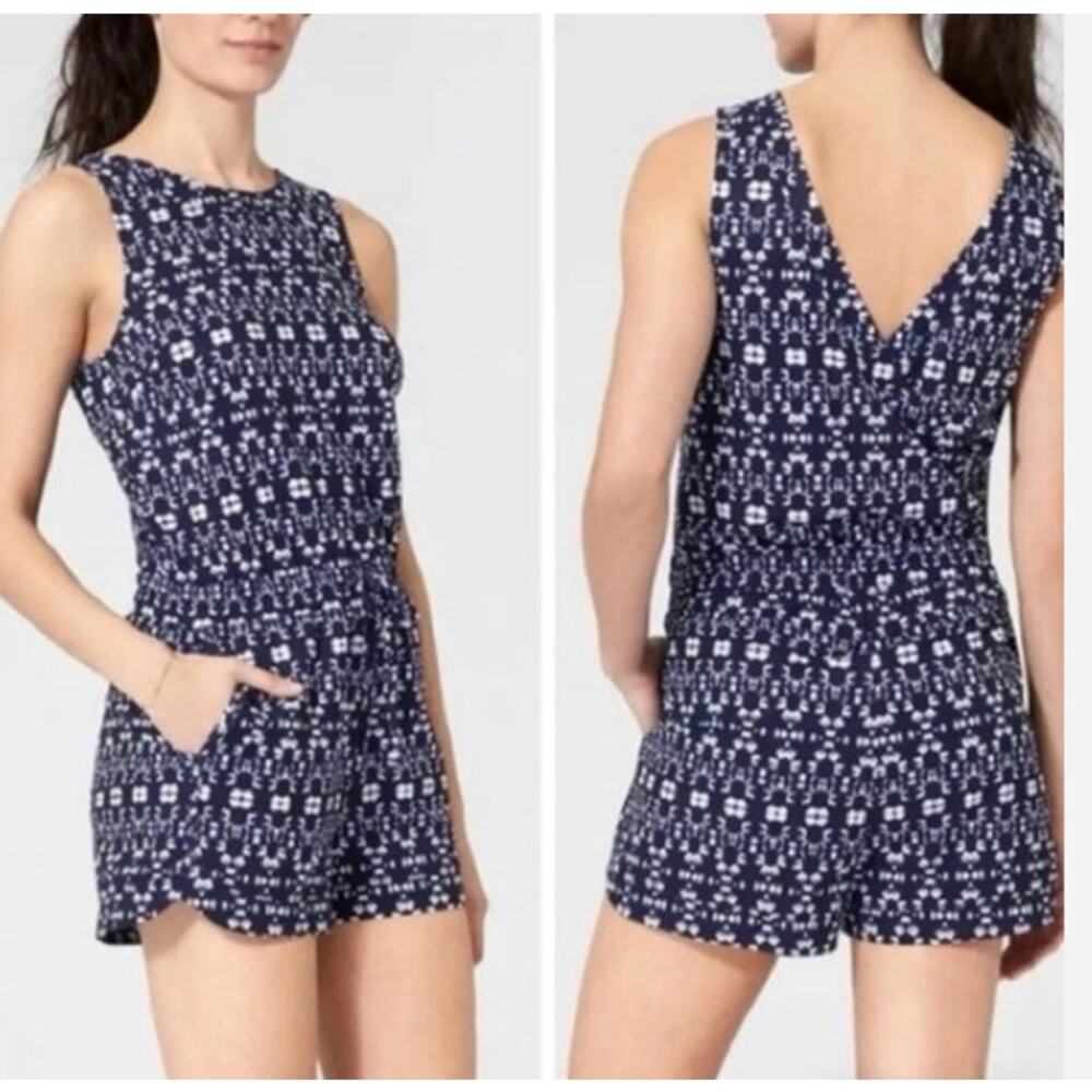 Athleta Women's L "Sakura" Crossback Romper Short Blue‎ Geometric Sleeveless